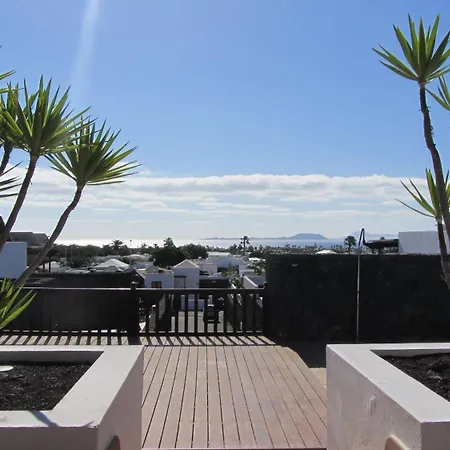 Casa Laura Playa Blanca